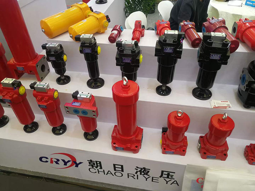 隨著生產(chǎn)制造業(yè)的發(fā)展，液壓配件作為機械的零件之一被廣泛使用，其中液壓配件起著不可或缺的作用，因為是無形的存在，所以容易被忽視，那么，下面跟著遠(yuǎn)征液壓一起了解下液壓配件生產(chǎn)應(yīng)符合技術(shù)和使用標(biāo)準(zhǔn)吧!